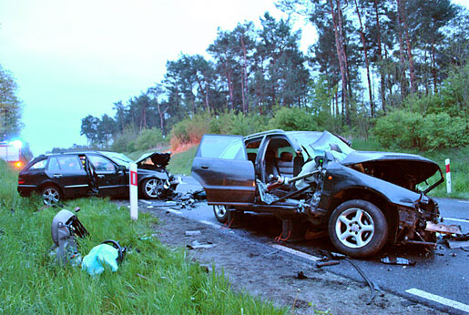 wypadek cybinka audi