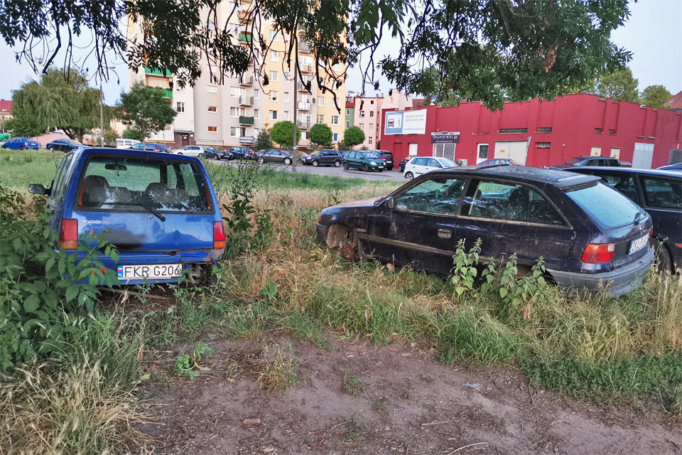 Wraki samochodów na ul. Kopernika