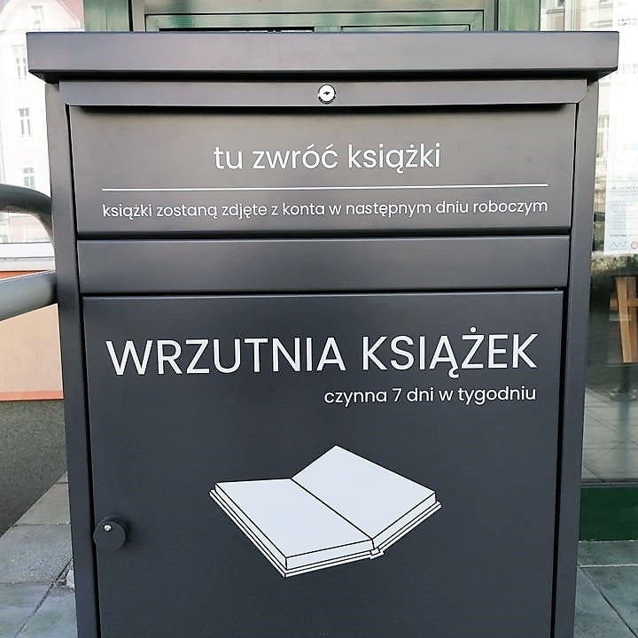 Wrzutnia książek